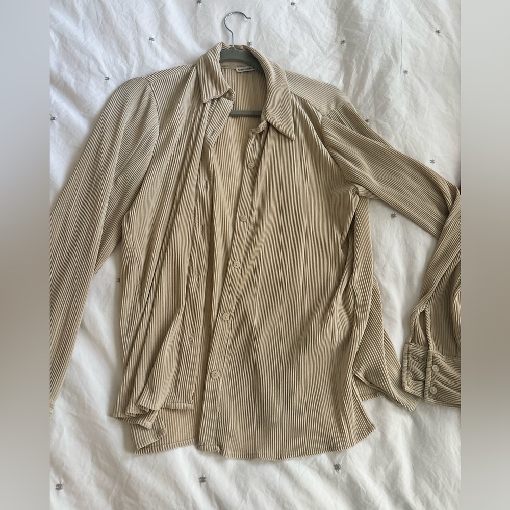 Long sleeve Abercrombie button up top